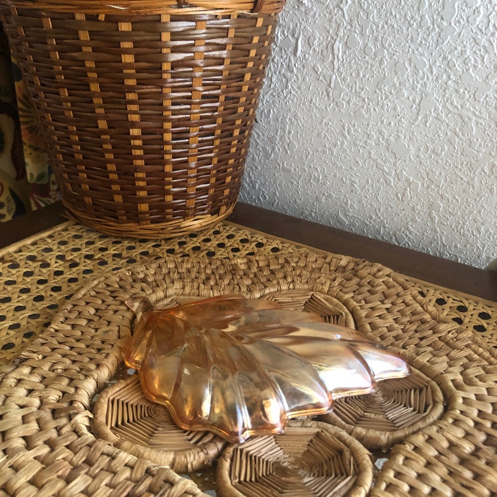 Vintage Marigold Orange Carnival Glass Leaf Shape Trinket Dish Circa 60s--50s - Picture 4 of 10